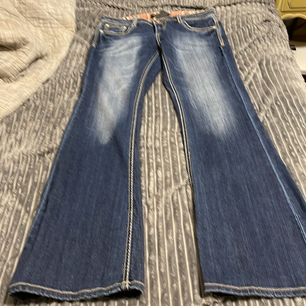 Cello jeans sz 9 dark washed, embellished western jeans